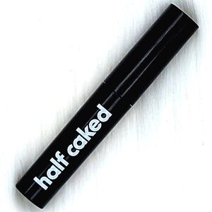 🔴 HALF CAKED Eye Defy Zero Gravity Mascara - Travel Size